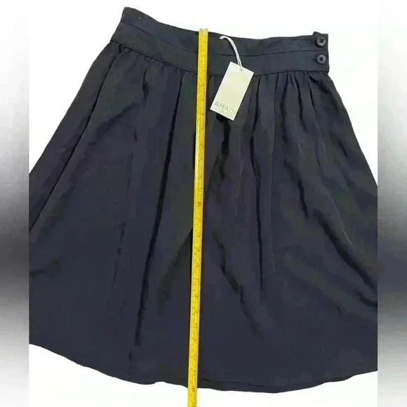 Amadi Flared Navy Blue Skirt Size Medium - Picture 3 of 9